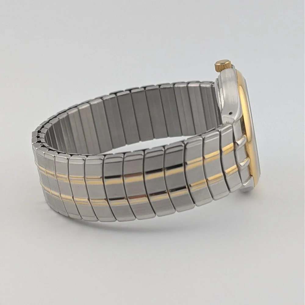 Gruen GU1177‎ Mens Quartz Day Date Watch Two Tone Gold Silver Textured Dial